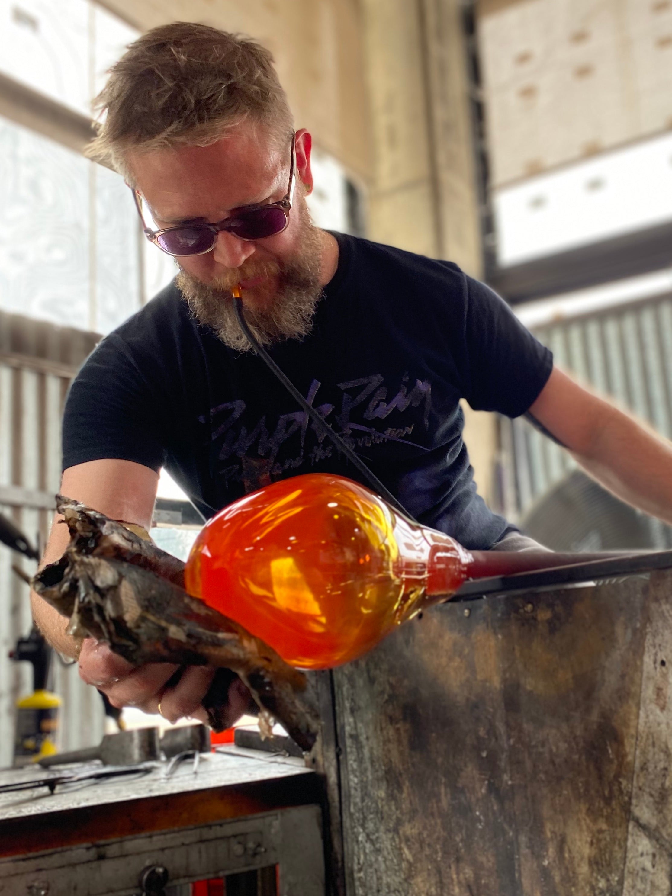 glass blown blowing handmade art fire 